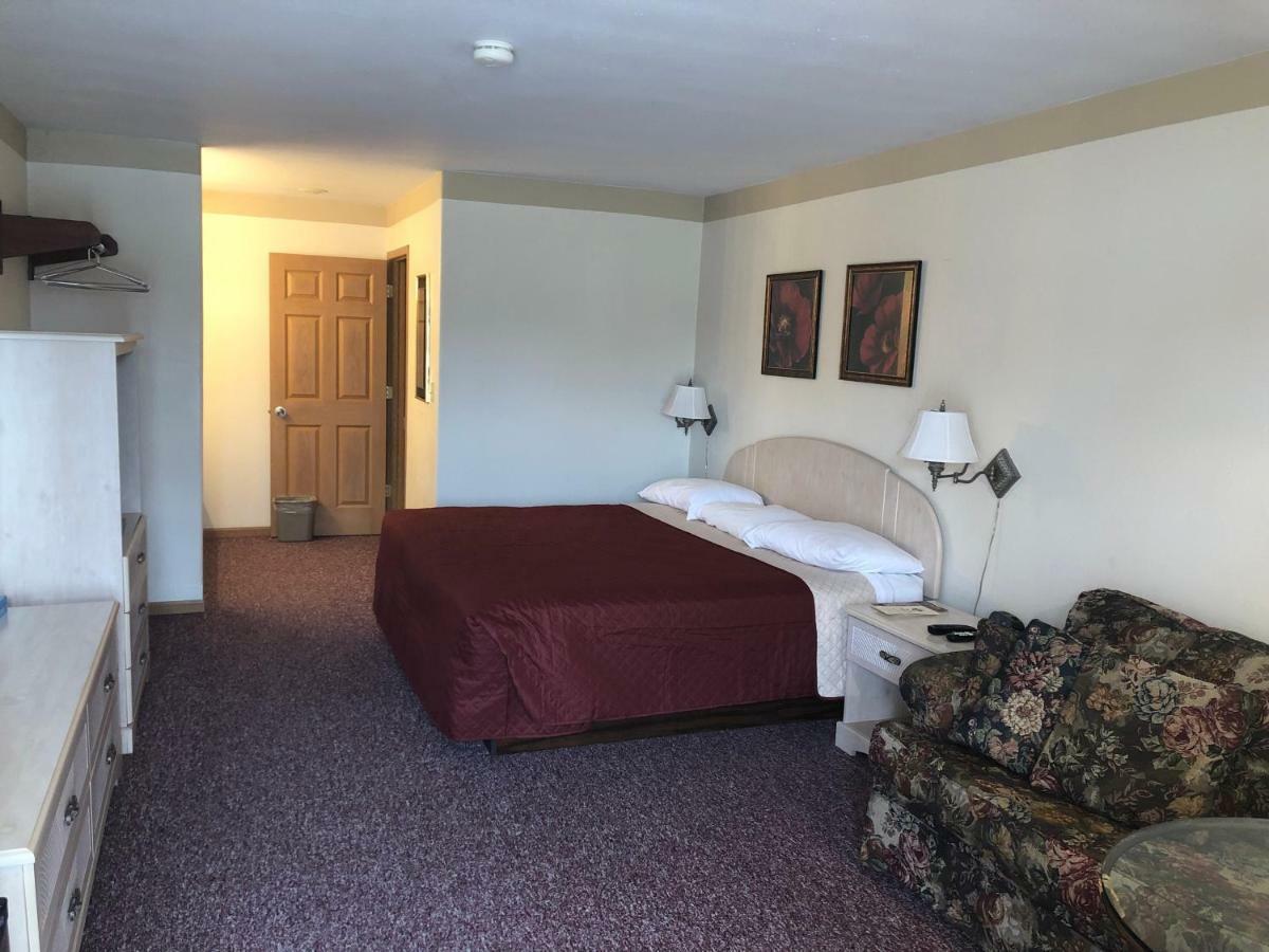 Motel Wheels 2*